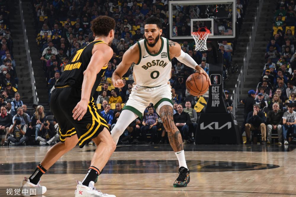 更是更衣室 更是更衣室