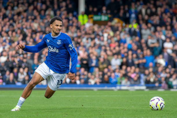 队贡献了一 队贡献了一